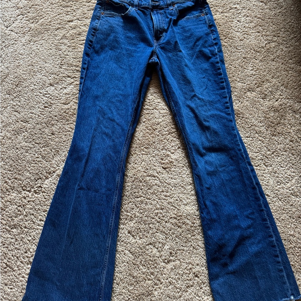 Abercrombie & Fitch Mid Rise Bootcut Jean Size 28